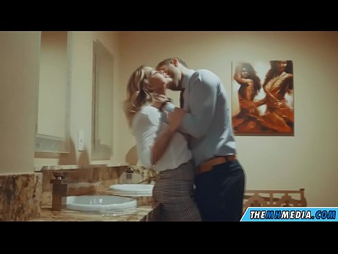 ❤️ Ko vas prsata blondinka zapelje na javnem stranišču ❤❌ Porn video na sl.shufflesex-com.ru ❤